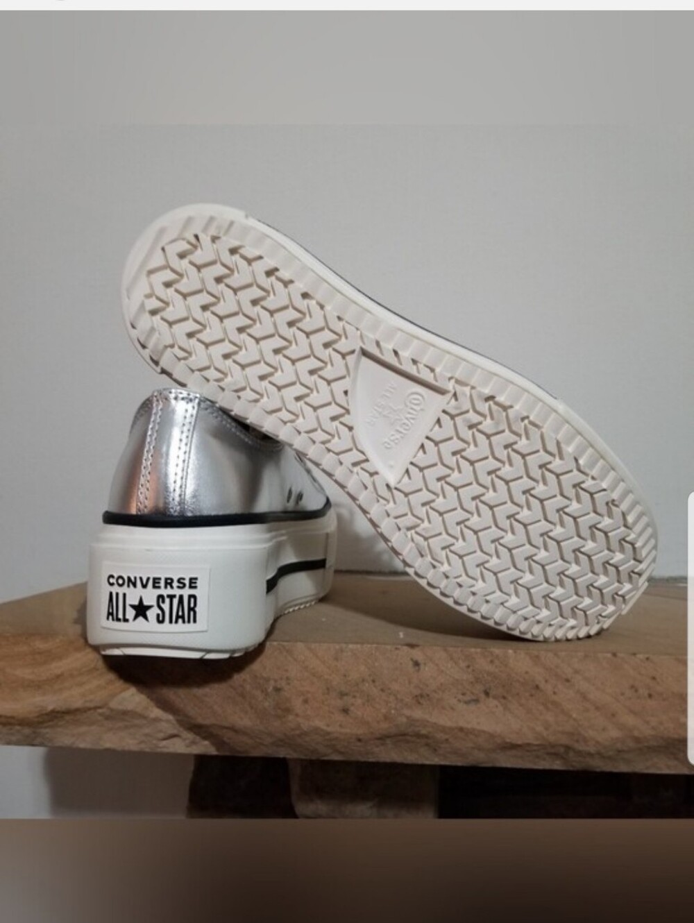 NEW! Converse Chuck Taylor Platform Low Top Sneakers Metallic Silver Sz 8 NWT - Picture 6 of 8